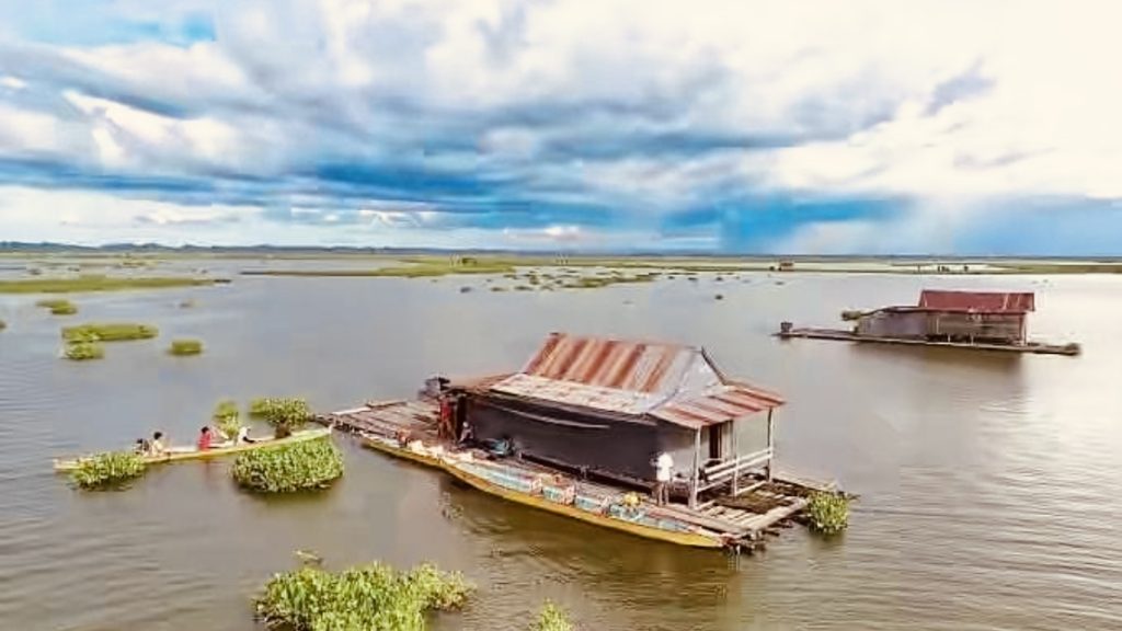 Menelusuri Potensi Wisata Alam di Sidrap: Danau Tempe dan Pulau Keramba